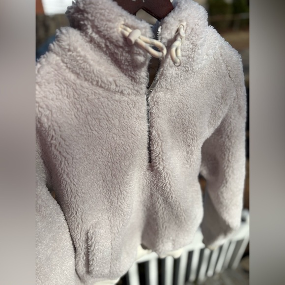 lululemon athletica Jackets & Blazers - Woman lady Sweater sze 8